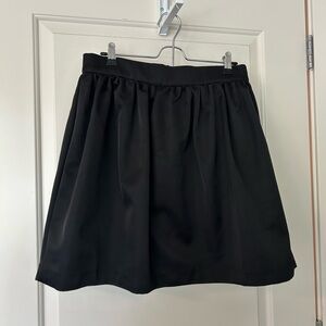 NWT hm short black satin skirt